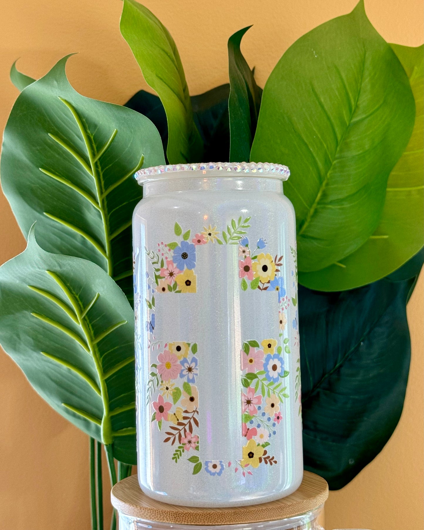 16oz White Shimmer cup - Floral cross