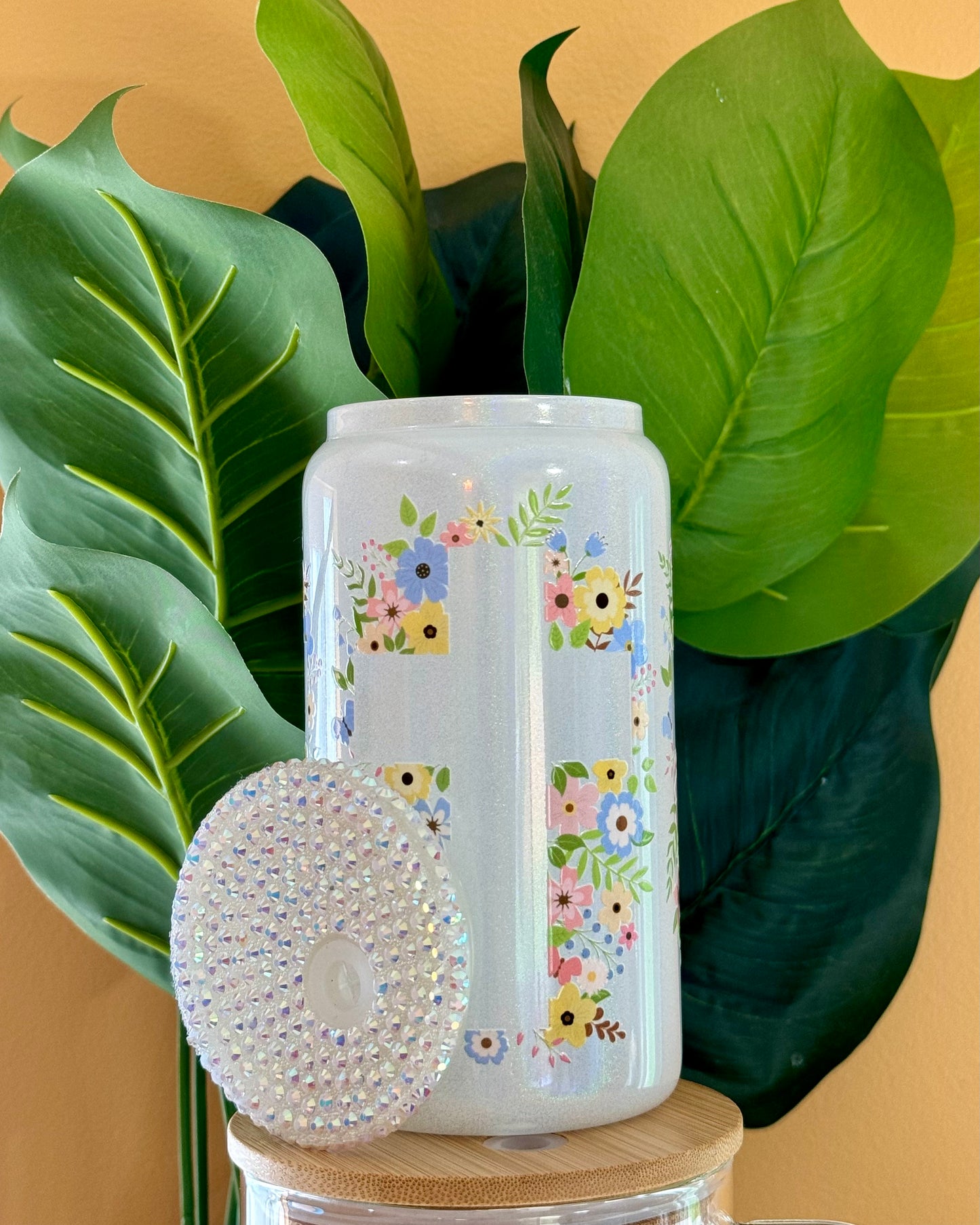 16oz White Shimmer cup - Floral cross